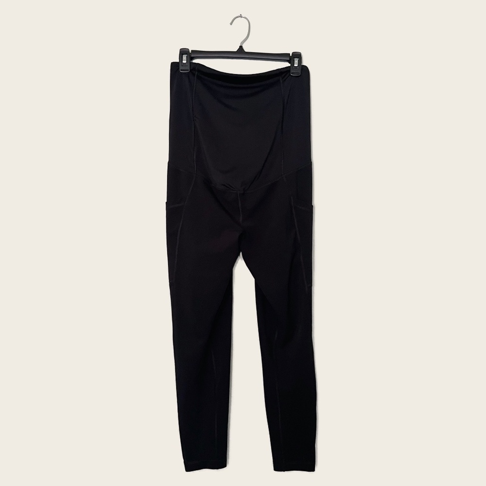 Ingrid+Isabel Black All Stage Performance Support 7/8 Maternity Legging